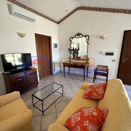 La Mansarda Di Via Galilei Apartment Porto Torres Exterior photo